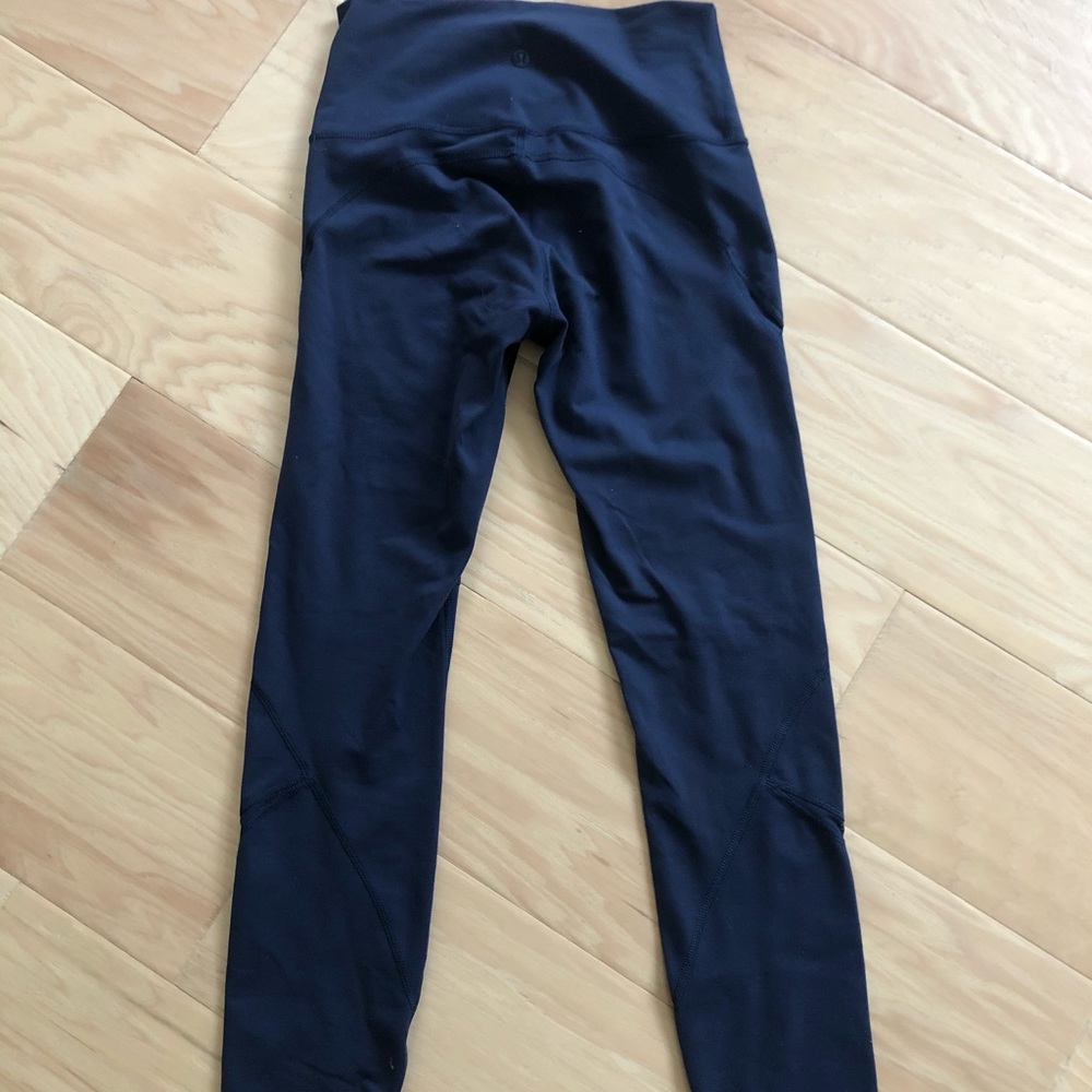 lululemon leggings size six